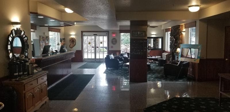 The Ashley Inn & Suites 5