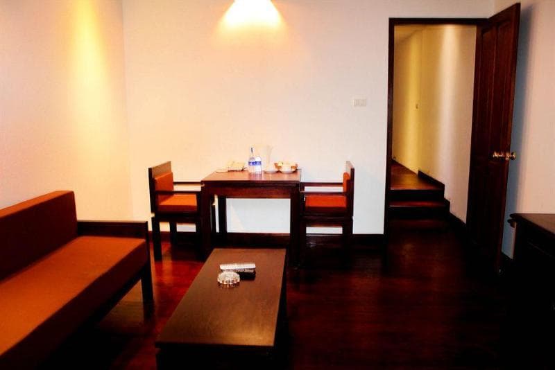 Capital Hotel 2