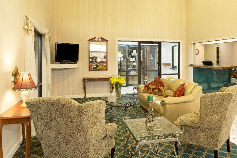 Super 8 By Wyndham Covington 5