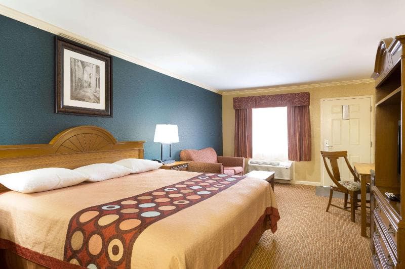 Super 8 By Wyndham Covington 2