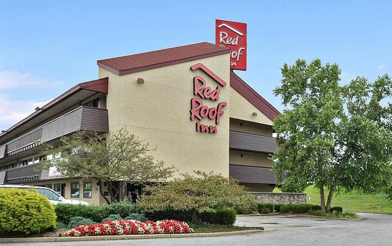 Red Roof Inn Louisville Expo Airport 4