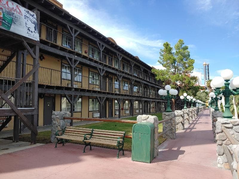 Pioneer Hotel And Gambling Hall 5