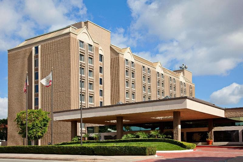 DoubleTree by Hilton Whittier Los Angeles 3