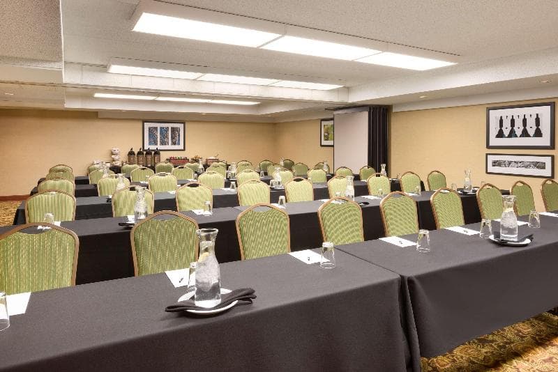 Country Inn & Suites By Radisson, Lincoln Airport, Ne photo 1