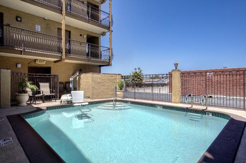 Super 8 Motel - Westminister photo 1