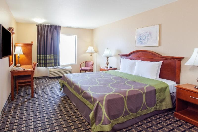 Super 8 Motel - Westminister 4