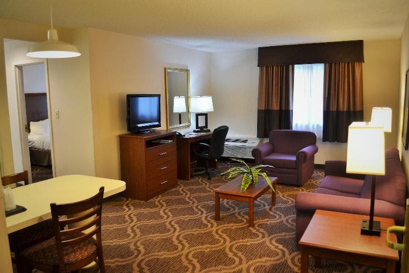 Holiday Inn Lubbock South 5