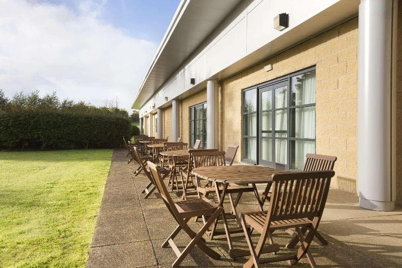 Ramada Plaza by Wyndham Wrexham 2