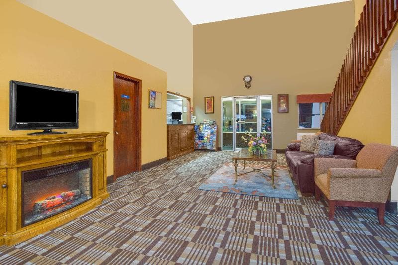 Days Inn by Wyndham North Platte 4