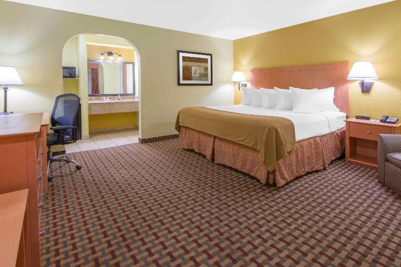 Days Inn By Wyndham Lubbock South 5
