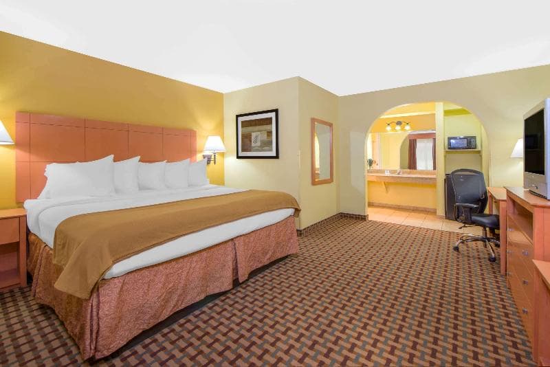 Days Inn By Wyndham Lubbock South 4