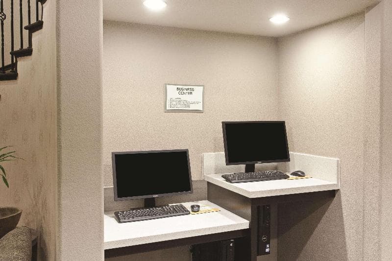 La Quinta Inn & Suites by Wyndham Los Banos photo 1