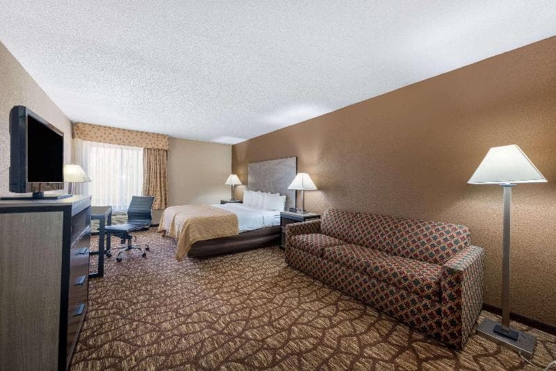 Baymont by Wyndham Lawrence photo 1