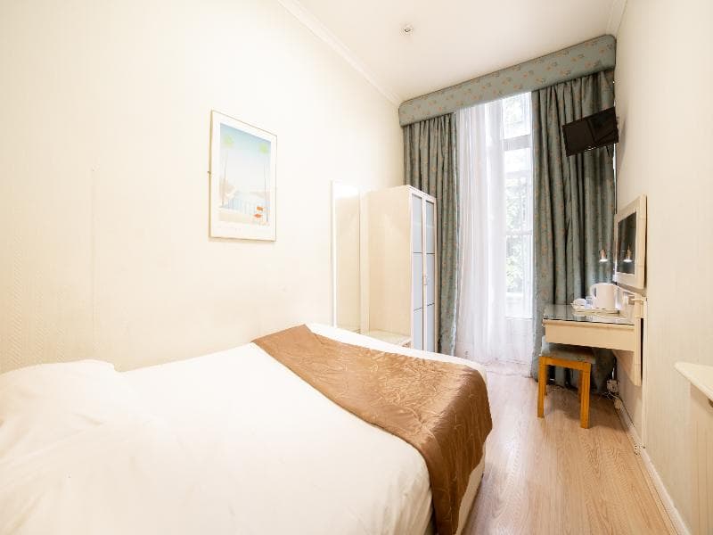 Amsterdam Hotel 4