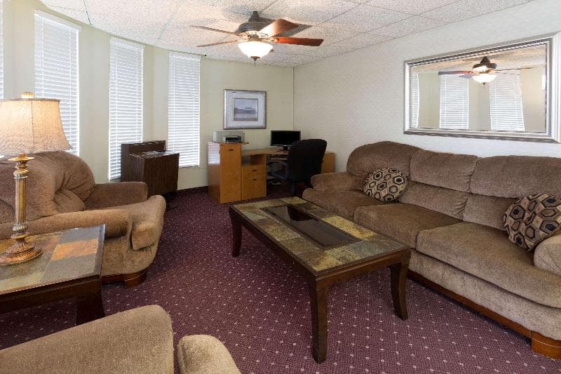 Costa Mesa Inn photo 1