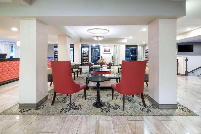 Ramada By Wyndham Burbank Airport 5