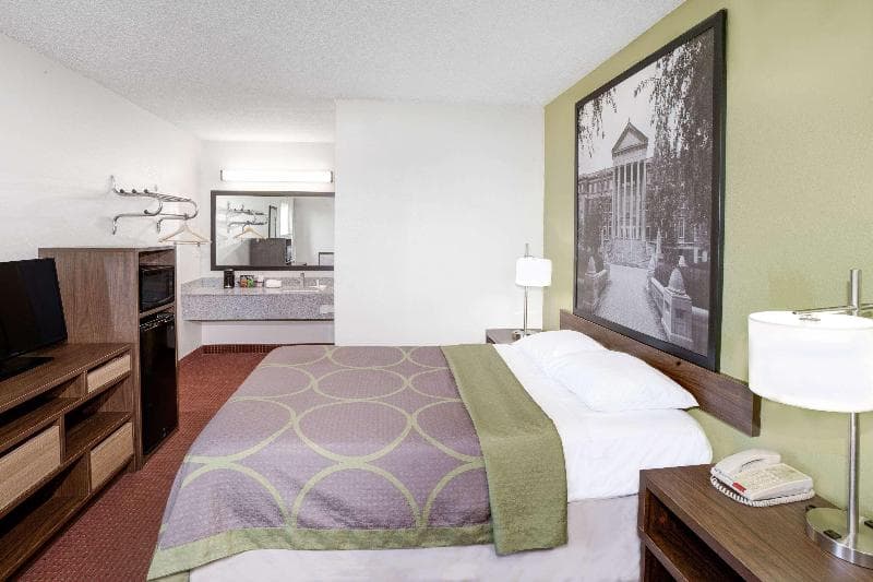 Super 8 By Wyndham Lafayette 2