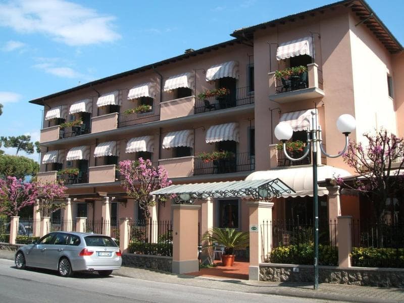 Astor Victoria photo 1