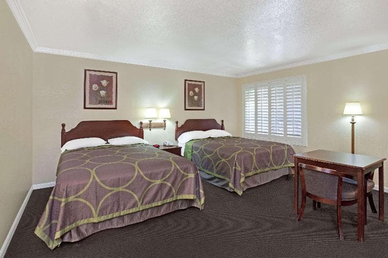 Super 8 By Wyndham North Hollywood 3