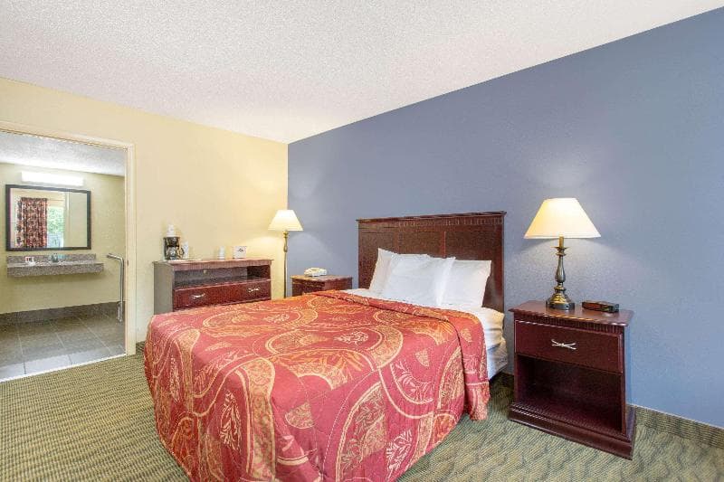 Days Inn By Wyndham Lexington 4