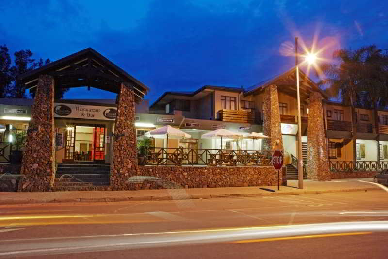 Elephant Springs Hotel 3