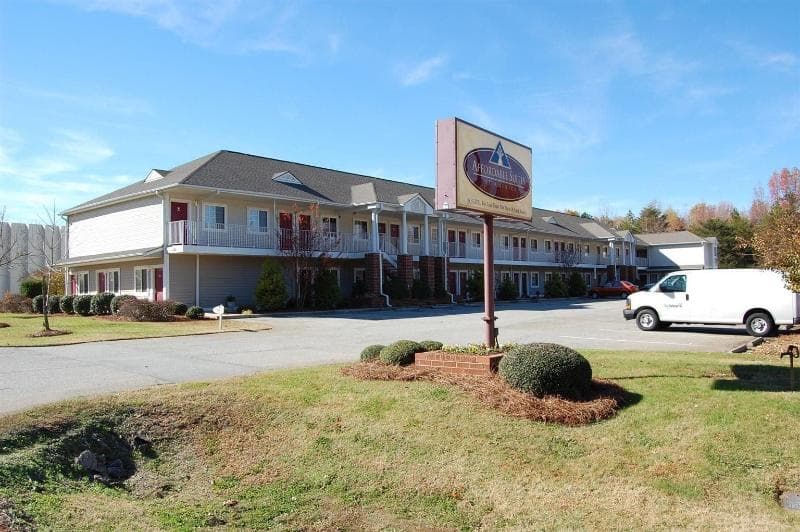 Affordable Suites Lexington 5