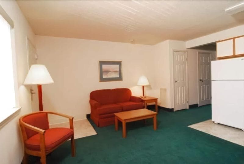 Affordable Suites Lexington photo 1