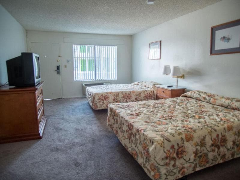Siegel Slots And Suites photo 1
