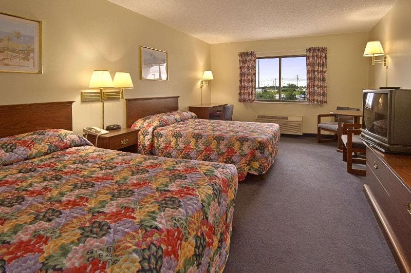 Ramada Limited Mount Sterling 3
