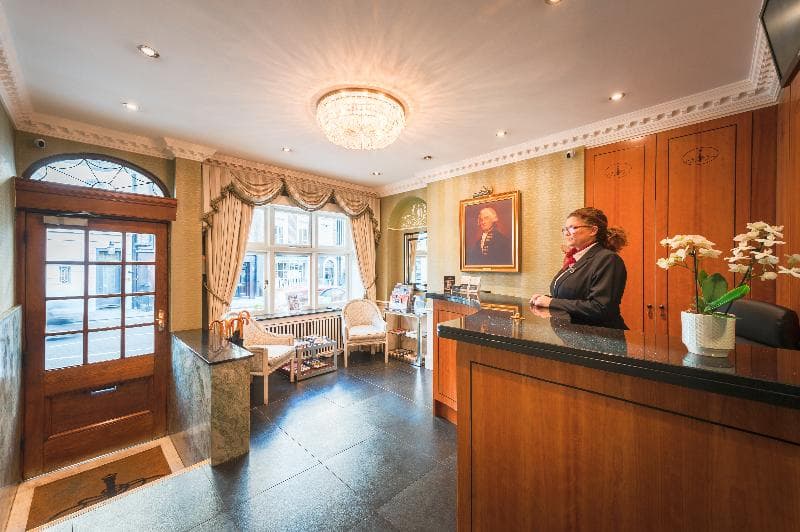 44 Curzon Street by Mansley Apartments 5