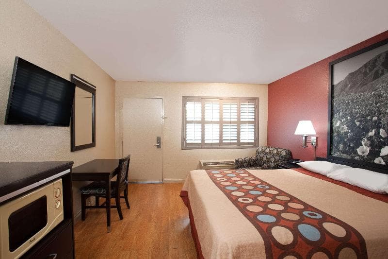 Super 8 By Wyndham Pasadena/La Area 2