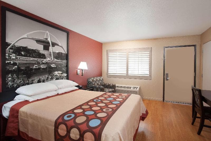 Super 8 By Wyndham Pasadena/La Area 3