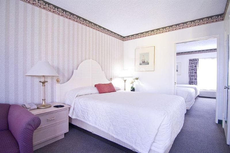 Anaheim Carriage Inn 2