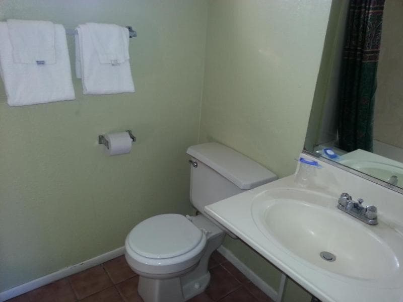 Eagle Inn Motel 3