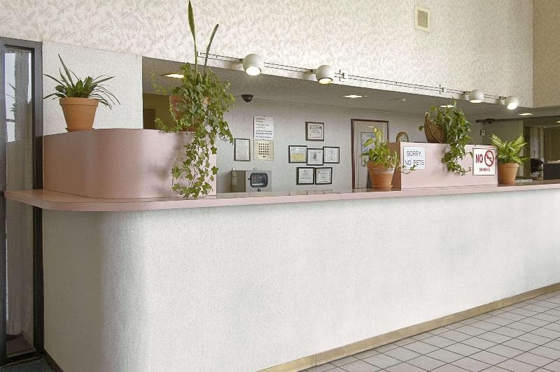 Travelodge by Wyndham Commerce Los Angeles Area 4