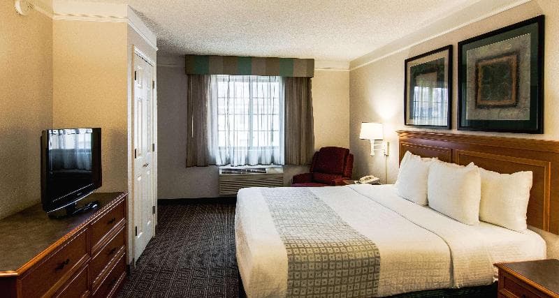 La Quinta Inn by Wyndham Lexington 3