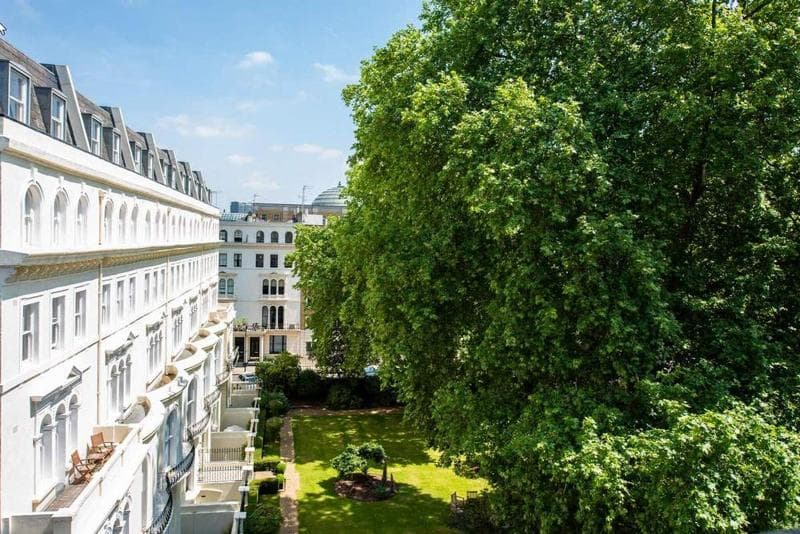 Garden Court 3