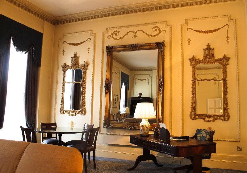 The Leonard Hotel 3
