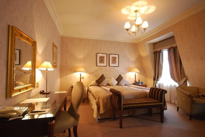 The Leonard Hotel 4