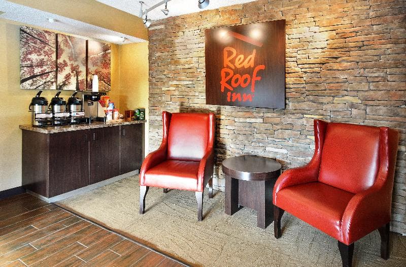 Red Roof Inn Lexington South 5
