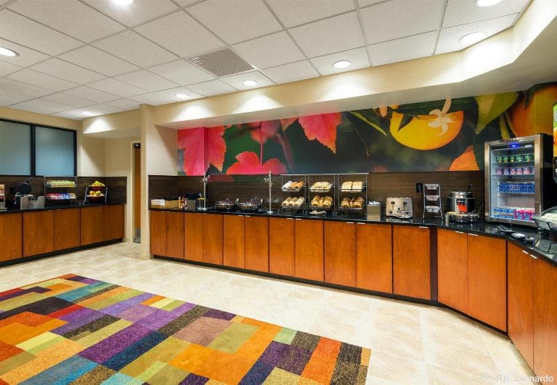Fairfield Inn & Suites Louisville Downtown 2