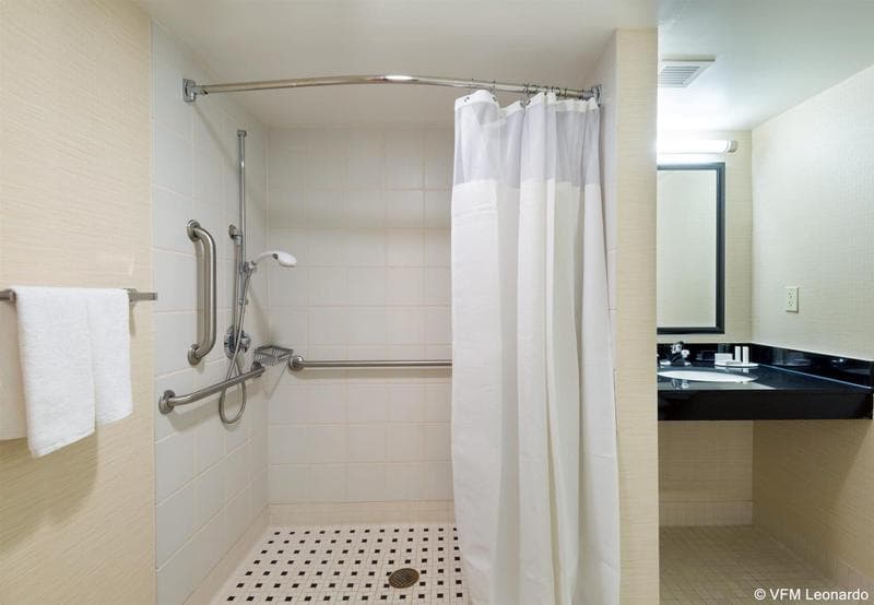 Fairfield Inn & Suites Louisville Downtown 5