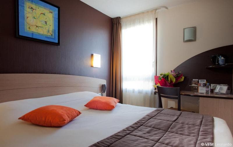 Hotel Kyriad Niort 4