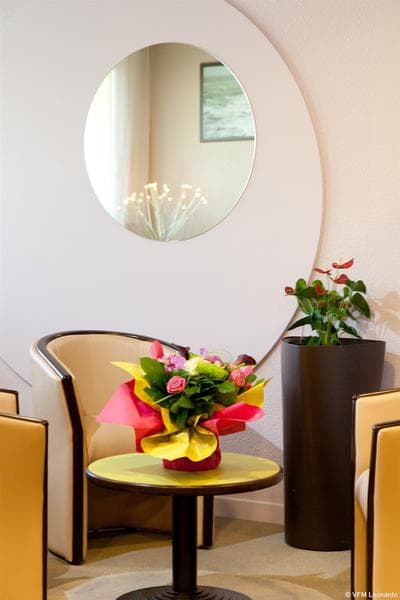 Hotel Kyriad Niort 5