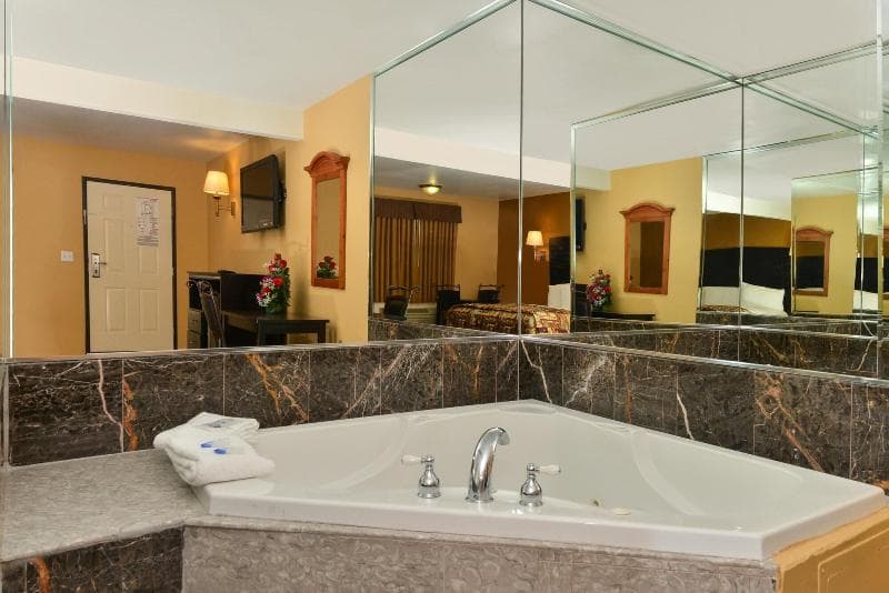 Americas Best Value Inn - Alvarado Street 5