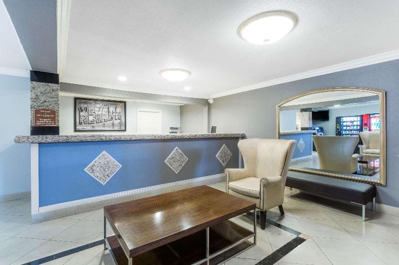 Super 8 by Wyndham Las Vegas North Strip/Fremont Street Area 3