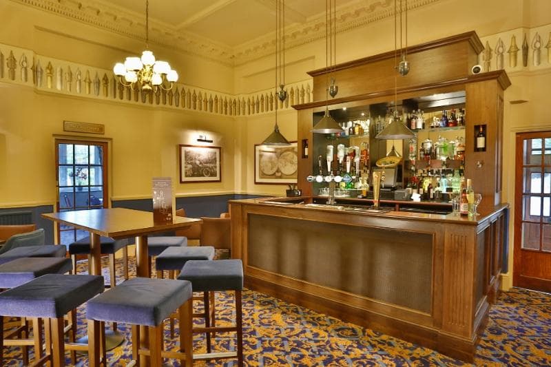 Reigate Manor 5