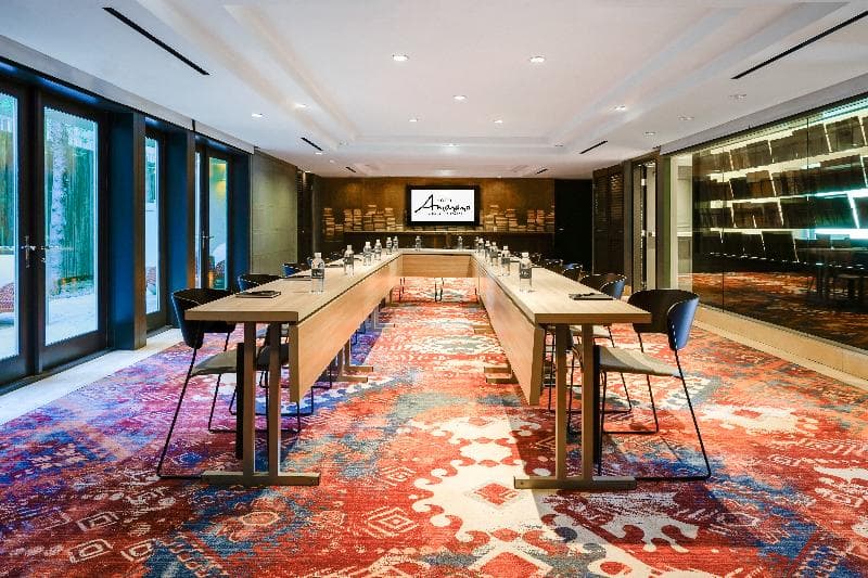 Hotel Amarano Burbank photo 1