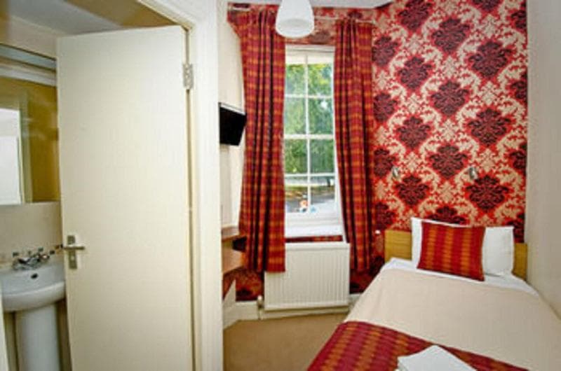 Leigh House Hotel 3