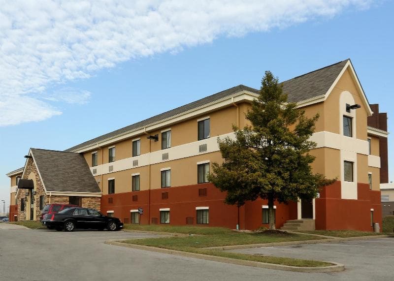 Suburban Studios Louisville East 5